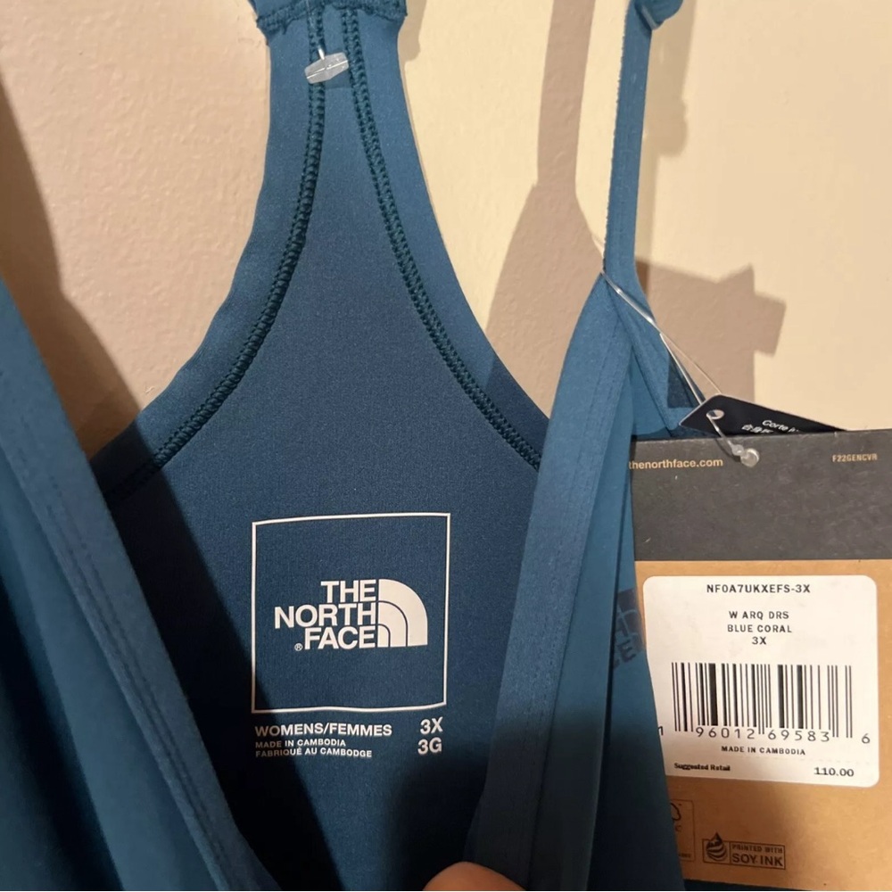 The North Face Athletic Dress Blue Coral,  3X NWT -Built In Shorts!!!